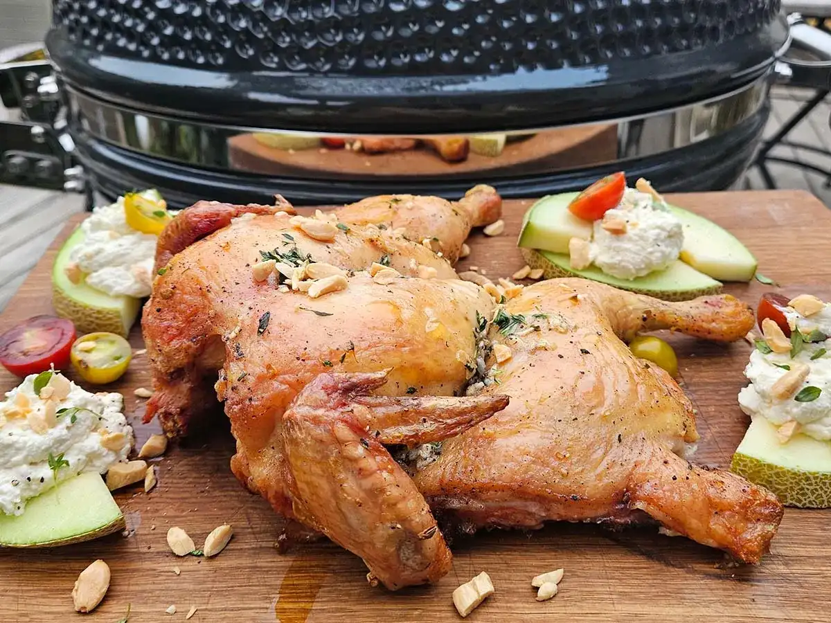Grillrecept för saftig kyckling, lax och goda tillbehör