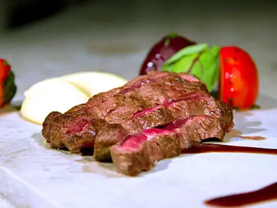Flat iron steak - så får du den mör och saftig